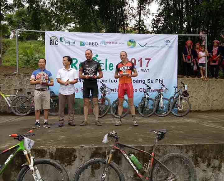 Bế mạc giải đua xe đạp thử thách tại xã Thông Nguyên huyện Hoàng Su Phì